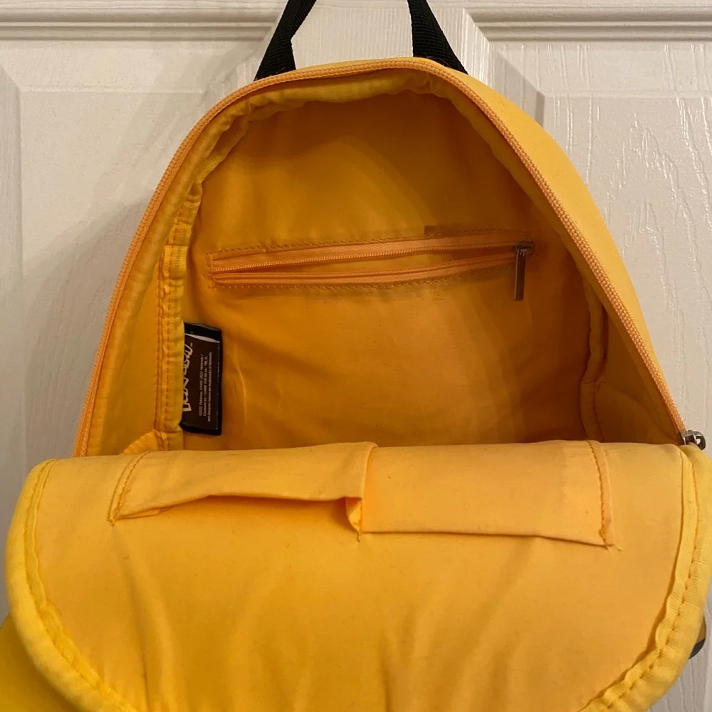 Pikachu backpack - Picture 3 of 3